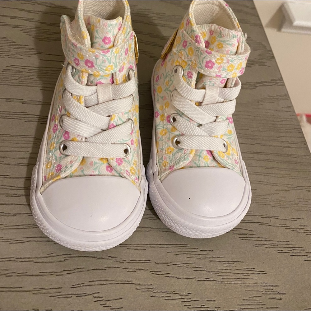 Toddler converse